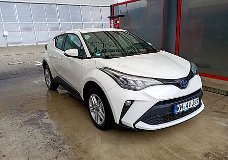 Toyota C-HR 1.8 flow austatung