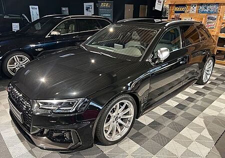 Audi RS4 Avant 2.9 TFSI quattro *Sitzlüftung*Pano*ACC