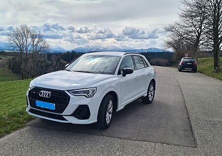 Audi Q3 40 TFSI quattro S tronic S line S line