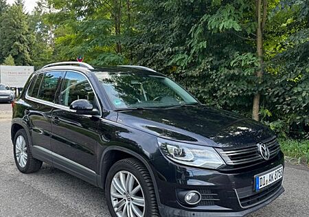 VW Tiguan Volkswagen 2.0 TSI 4MOTION Sport & Style Sport &...