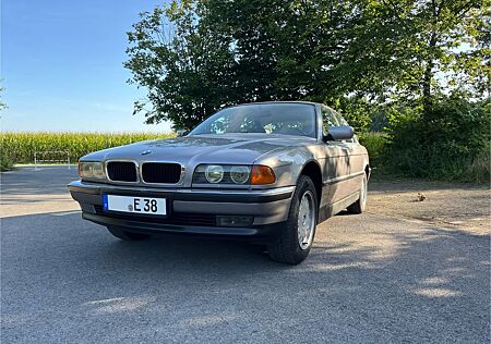 BMW 730i TÜV, Top gepflegt, Rostfrei, ab November H