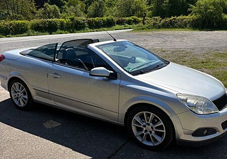 Opel Astra 1.8 Twin Top