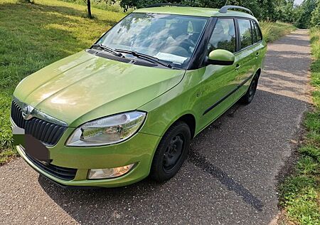 Skoda Fabia 1.4l MPI Family Combi Family TÜV Neu