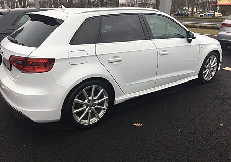 Audi A3 2.0 TDI S tronic S line Sportback S line