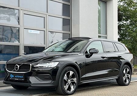 Volvo V60 CC V60 CROSS COUNTRY B4 D AWD*LEDER*PANORAMA*KAMERA