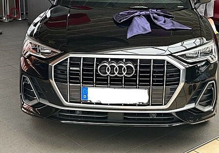 Audi Q3 40 TFSI quattro S tronic S line