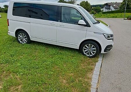 VW T6 Multivan Volkswagen T6.1 Multivan 4 MOTION GEN SIX DSG STH AHK