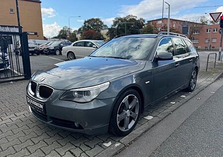 BMW 530d Touring AUTOMATIK*LEDER*PANORAMA*SHZ*NAVI