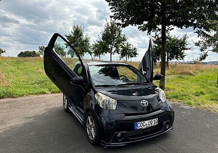 Toyota iQ + 1,4-l-D-4D +