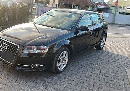 Audi A3 1.6 TDI (DPF) 102g CO2 Attract. Sportb. A...