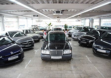 Mercedes-Benz E 220 W124 *Automatik/Schiebedach*
