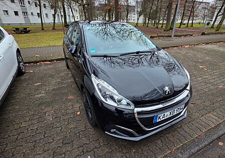 Peugeot 208 PureTech 82 Allure Allure