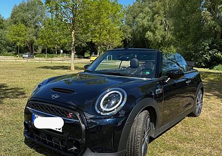 Mini Cooper S Cabrio Yours Trim, Premium Plus Paket