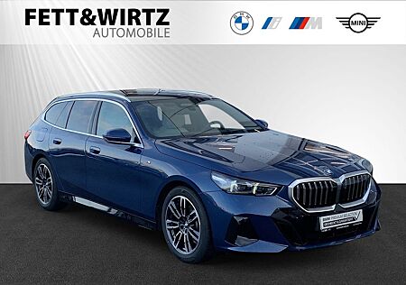 BMW 520d xDrive Touring M Sport|AHK|Panorama|B&W