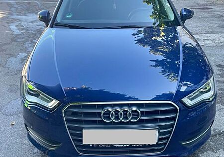 Audi A3 1.2 TFSI S tronic Ambiente Sportback Ambiente