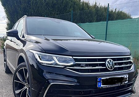 VW Tiguan Volkswagen 2.0 TDI SCR 147kW DSG 4MOTION R-Line ...