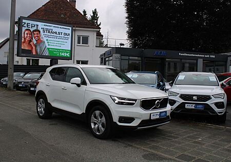 Volvo XC 40 Momentum 2WD LED*ACC*RFK*AHK*Standheizung