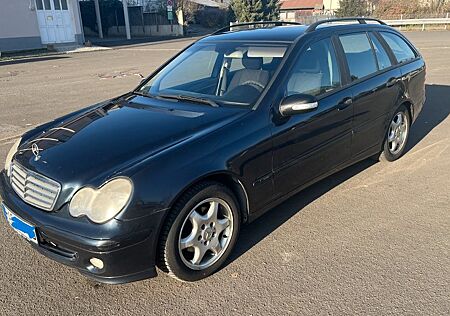 Mercedes-Benz C 180 Kombi AHK TÜV 04/2027