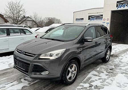 Ford Kuga 2.0Titanium 4X4 Panorama Navi Xenon Kamera