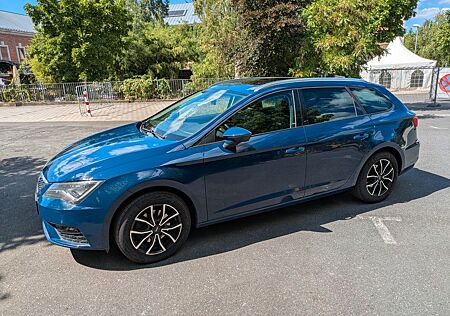 Seat Leon Kombi 1.6 TDI AHK Klimaautomatik