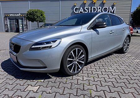 Volvo V40 1.5 Momentum Aut. LEDER + PANO + LED + RADAR