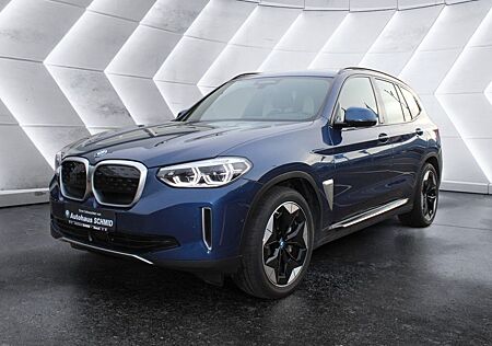 BMW iX3 Impressive Gestiksteuerung Head-Up HK HiFi