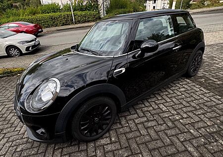 Mini ONE Blackyard *sehr gepflegt*Panoramadach