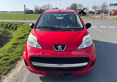 Peugeot 107 1,0 Petit Filou