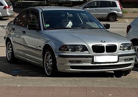 BMW 318i E46 - TÜV NEU