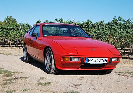 Porsche 924 924s