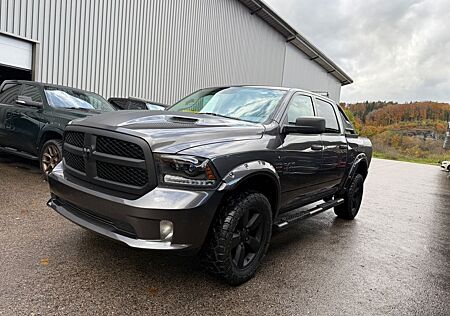 Dodge RAM 1500 HEMI 5.7L CREW CAB SPORT HOCH & BREIT