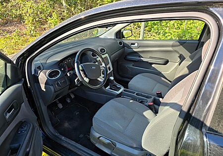 Ford Focus 1,4 Ambiente Ambiente