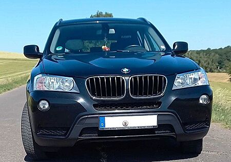 BMW X3 x-Drive 2.0d, saphir schwarz metallic, AHK