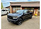 Dodge RAM LARAMIE*5.7*V8*4X4*NAVI*AHK*PANO*GARANTIE*LED*