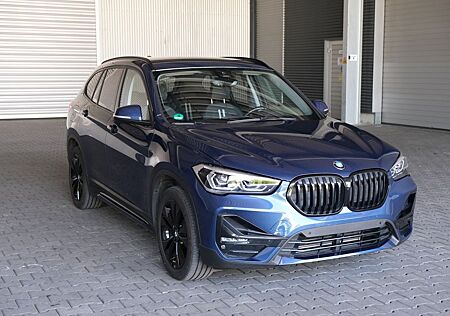 BMW X1 xDrive 20 d Sport Line*DAB*NAVI*LED*AHK*RFK