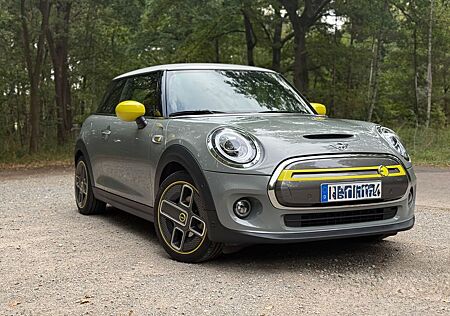 Mini Cooper SE Trim L HuD H/K Leder NaviPro CarPlay