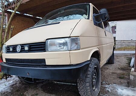 VW T4 Caravelle Volkswagen 2,5-l-Otto syncro Standard