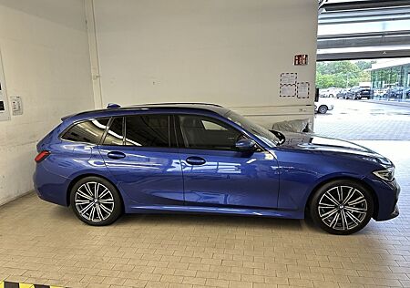 BMW 320d Touring M Sport Performance