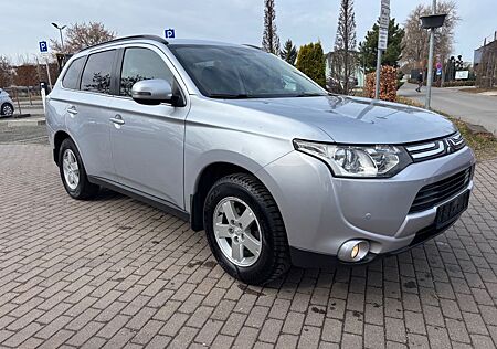 Mitsubishi Outlander ClearTec Invite 4WD