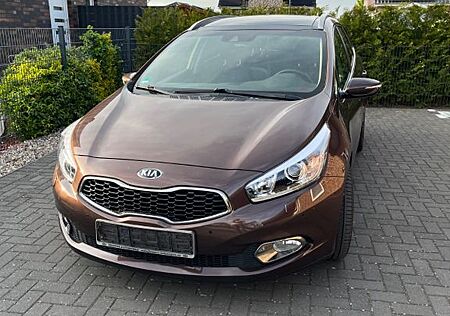 Kia Cee'd Sportswagon 1.6 CRDi 128 Vision Sports...