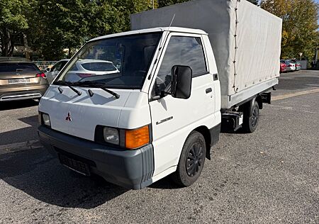 Mitsubishi L300