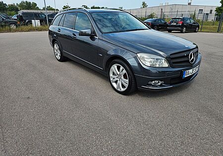 Mercedes-Benz C 250 CGI T BlueEFFICIENCY Autom. -