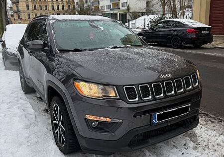 Jeep Compass 2.4 Benzin Latitude 4x4 Allrad
