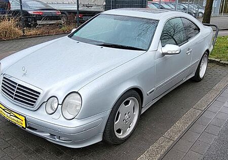 Mercedes-Benz CLK 320 / XENON / Leder / HU neu bis 01-26