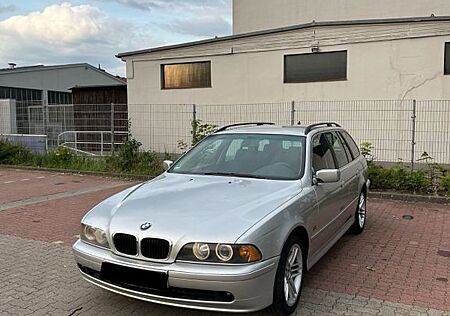 BMW 525d A touring -