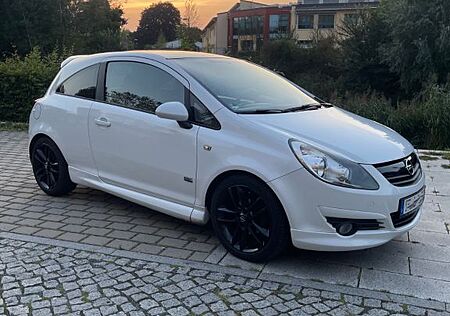 Opel Corsa D 1.4 OPC Line