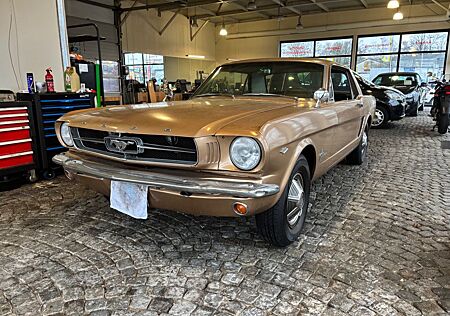 Ford Mustang 289 Coupe V8