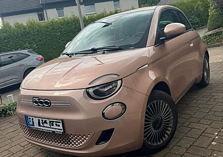 Fiat 500E Limousine 42 kWh, rosegold