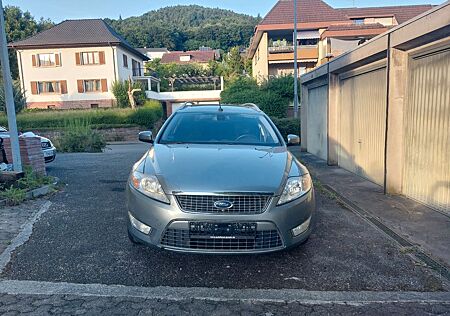 Ford Mondeo 2,2TDCi DPF Black Magic Turnier Black...