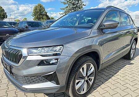 Skoda Karoq 2.0TDI Style 4x4 Navi AHK StHeizung Kamera